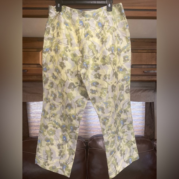 Sigrid Olsen Floral silk Cropped Pants Sz 12P - Picture 3 of 8